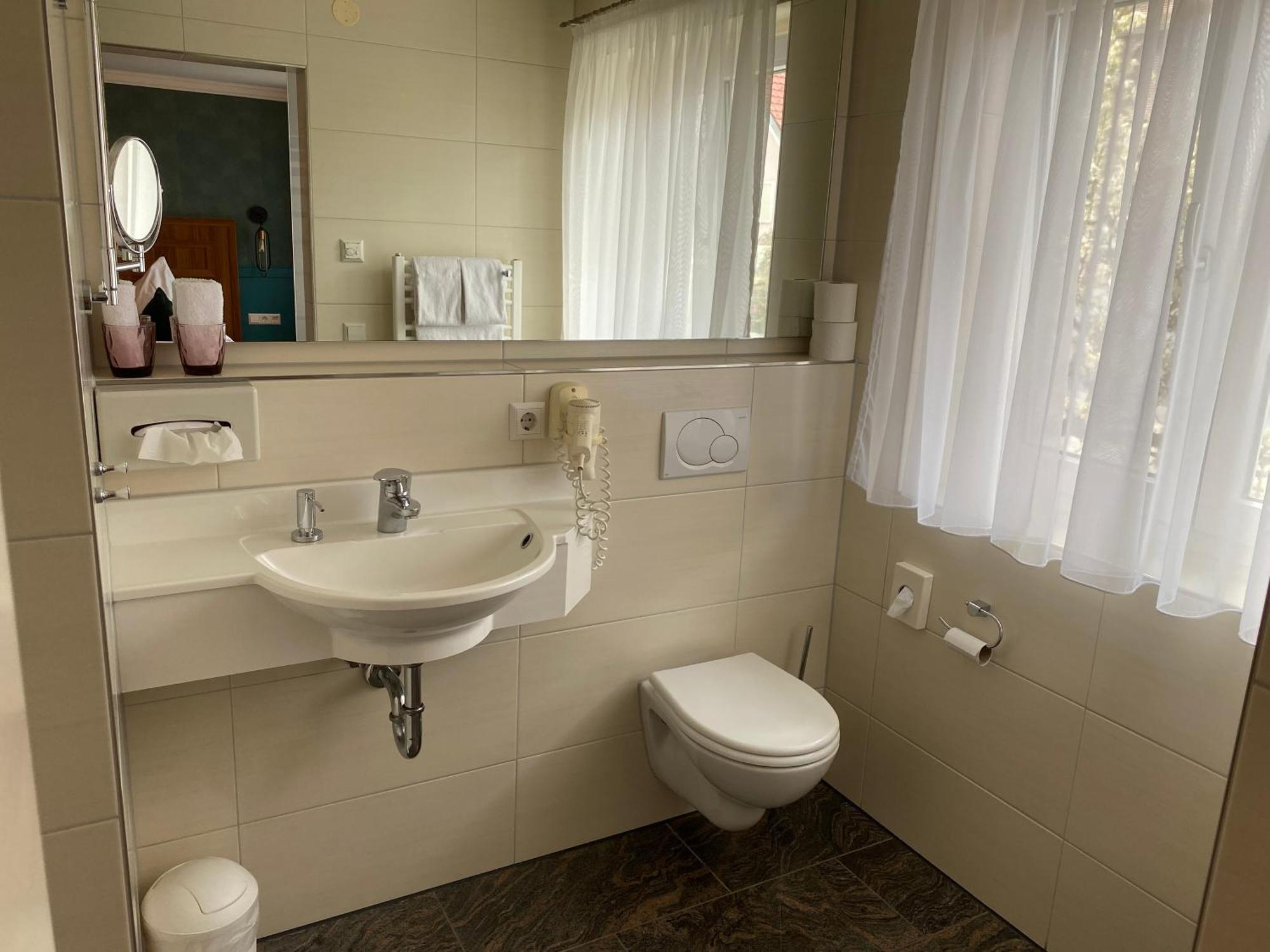 Boutique - Hotel Zum Schloss Amtzell Bagian luar foto